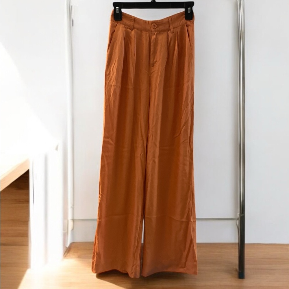 Cami NYC high waisted pleated front trouser size 00 color bright orange
